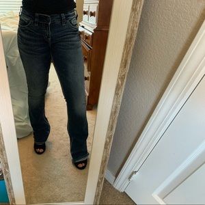 NWT Silver Suki Mid Boot Jeans